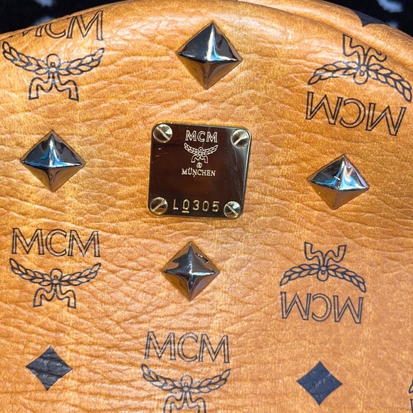 Original Cognac MCM backpack - Picture 10 of 11